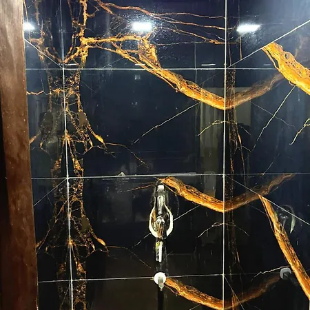 Hotel 7 Heavens