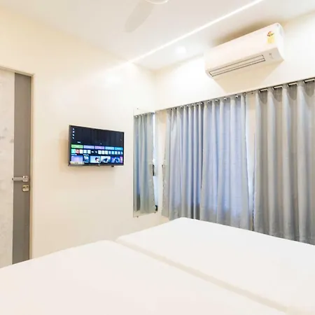 Hotel Bloom Residency