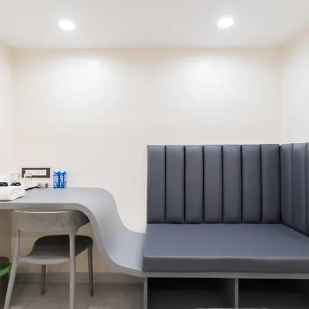 Hotel Bloom Residency Mumbai