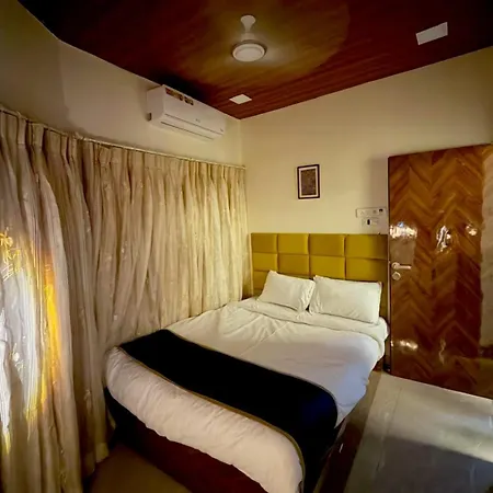 7 Heavens 2* Mumbai