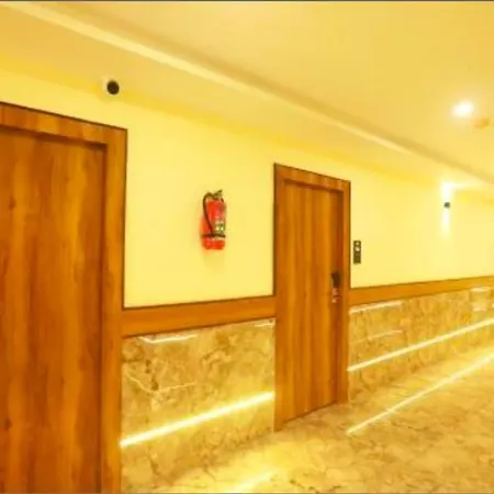 Hotel Bkc Nextora 3*