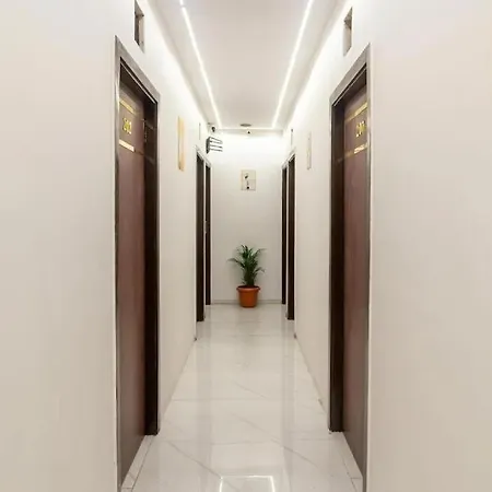 Rexton By Glitz Hotel