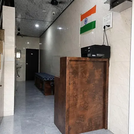 Hotel Royal Residency - Near Khar Station Mumbai
