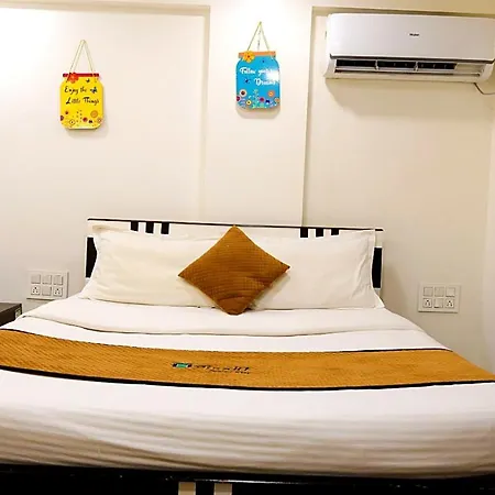 Pinaki Comfort Homestay Mumbai