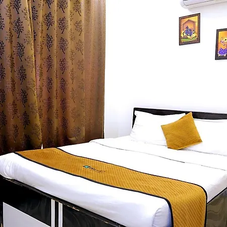 Pinaki Comfort Homestay *
