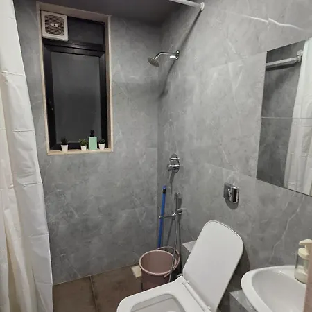 Fortune Crown 403- Premium Khar * Mumbai