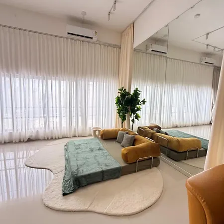 Apartment Space Us Chic Loft In Mumbai