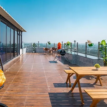 Private Rooftop 3br Near International Airport Andheri East Apartment *