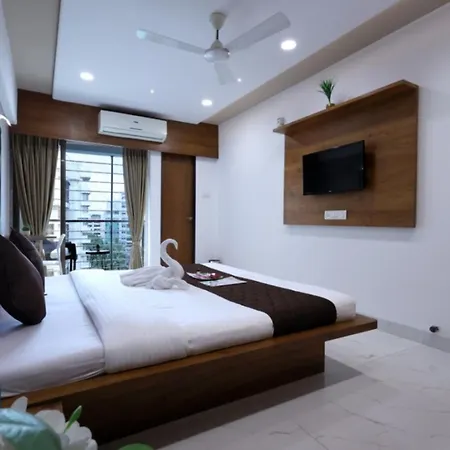 Premium 3br Near Bkc & Bandra East *