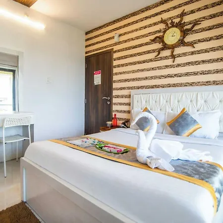 Luxury 3 Bedroom Near Airport For Working Professionals And Families Apartment Mumbai