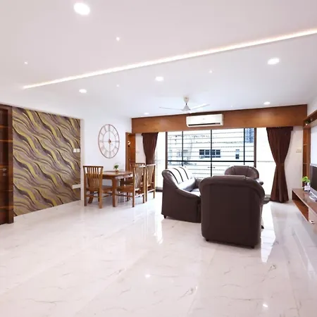 Premium 3br Near Bkc & Bandra East Apartment *
