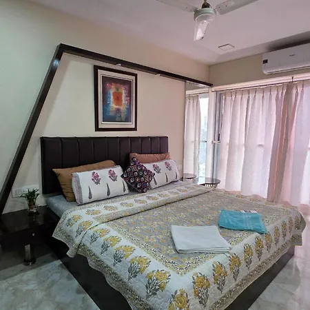 1202 Breathe By The Ocean- Luxury *