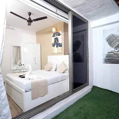 Spacious 1 Bhk For Business & Family Near International Airport