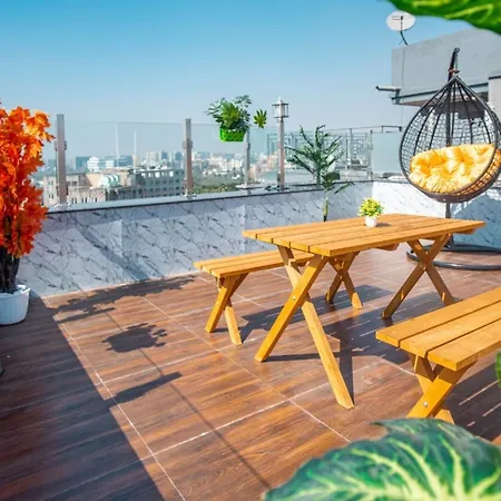 Private Rooftop 3br Near International Airport Andheri East Apartment Mumbai