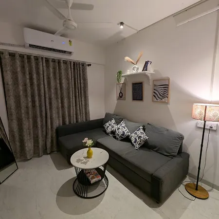 Apartment Peaceful & Spacious 2 Bhk Near Airport