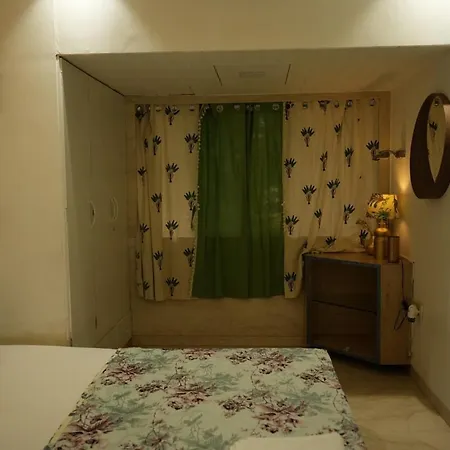 Deep 5th Floor - 3bhk Aesthetic Khar *