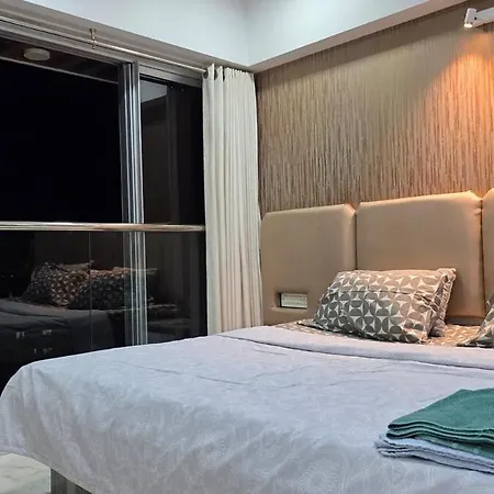 3 Bhk Sea Facing Spacious Apartment- Ocean 1402 Apartment Mumbai
