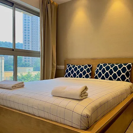 A Embassy 1 Bhk In Hiranandani Powai * Mumbai