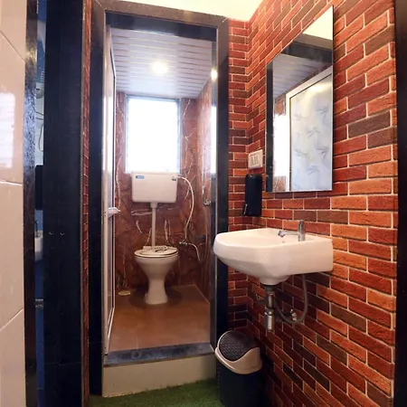 Apartment Azure 1-bedroom Apartment, Asha Nagar Kandivali East, *