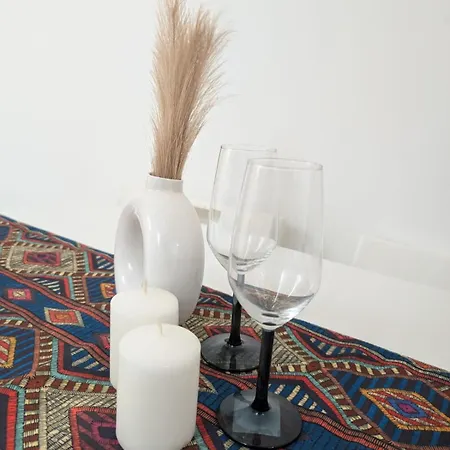 Apartment Peaceful & Spacious 2 Bhk Near Airport *