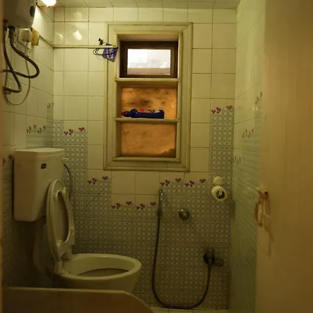 Deep 5th Floor - 3bhk Aesthetic Khar Apartment Mumbai