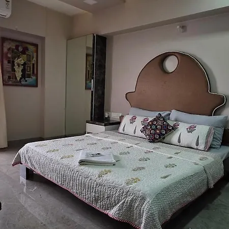 Ocean 1401- 3 Bhk Seafacing Spacious Apartment