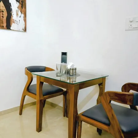 Apartment Premium 1bhk Near Borivali National Park Next To Western Express Highway *