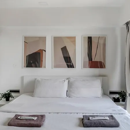 Premium By House Oona * Mumbai