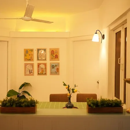 Deep 5th Floor - 3bhk Aesthetic Khar Apartment