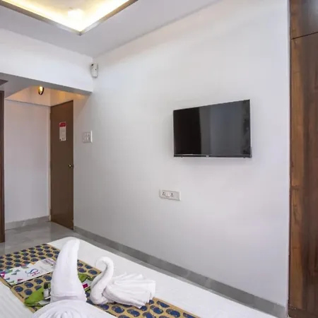 Apartment Private Rooftop 3br Near International Airport Andheri East Mumbai