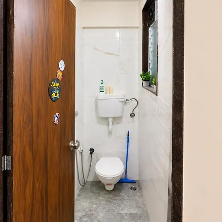 Warm Modern 1bhk Flat New Tower Yari Road