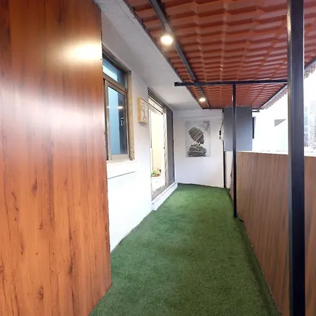 Spacious 1 Bhk For Business & Family Near International Airport Apartment Mumbai