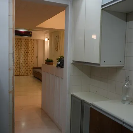 Deep 5th Floor - 3bhk Aesthetic Khar Apartment