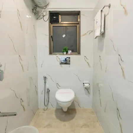 Spacious 3 Bedroom At Kalina, Santacruz East 5 Mins From Bandra Kurla Complex Apartment Mumbai