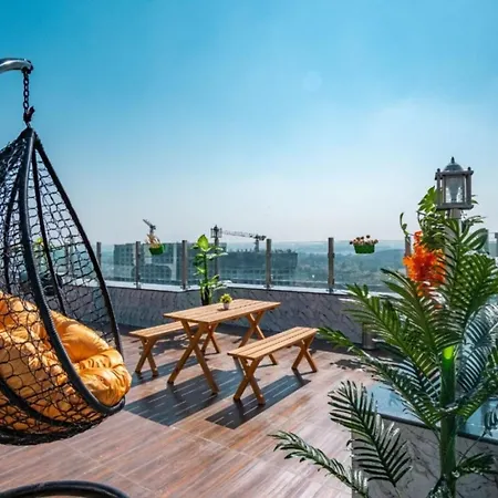 Private Rooftop 3br Near International Airport Andheri East *
