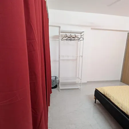 Peaceful & Spacious 2 Bhk Near Airport Apartment