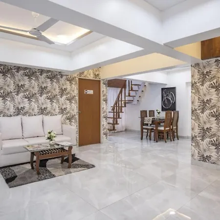 Apartment Private Rooftop 3br Near International Airport Andheri East *