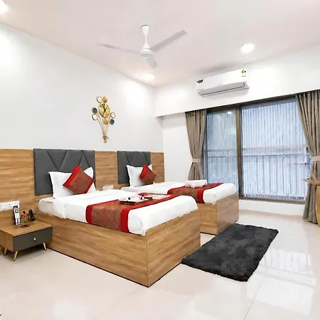 Apartment Spacious 3 Bedroom At Kalina, Santacruz East 5 Mins From Bandra Kurla Complex