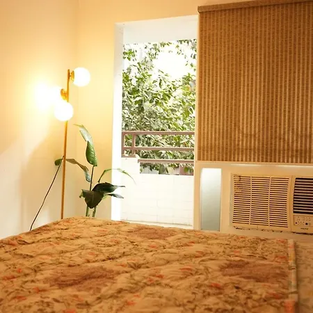 Deep 5th Floor - 3bhk Aesthetic Khar Apartment