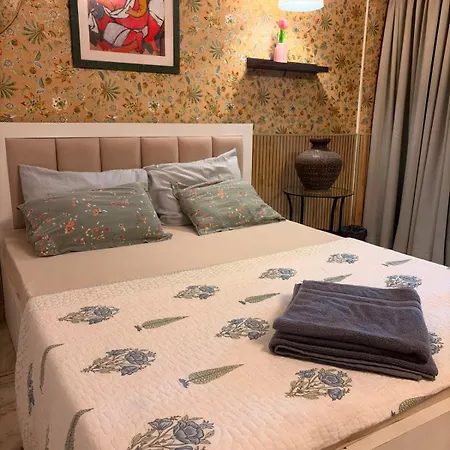 Apartment Adore 4 Bhk Luxury Apartment- Bandra