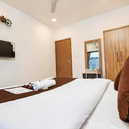 Spacious 3 Bedroom At Kalina, Santacruz East 5 Mins From Bandra Kurla Complex *