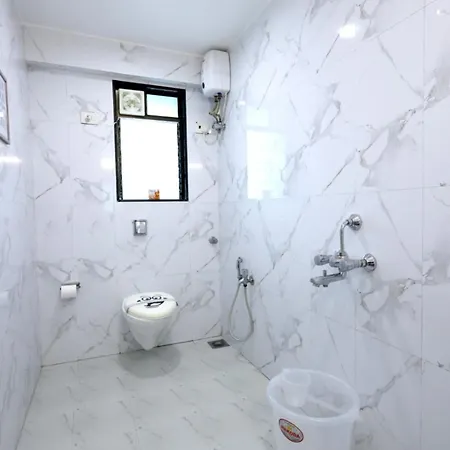Premium 3br Near Bkc & Bandra East Apartment *