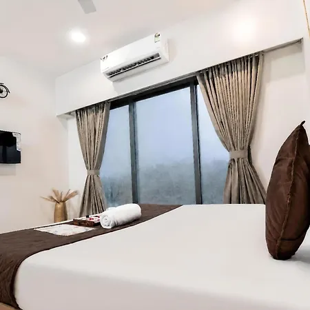 Spacious 3 Bedroom At Kalina, Santacruz East 5 Mins From Bandra Kurla Complex Apartment Mumbai