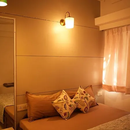 Deep 5th Floor - 3bhk Aesthetic Khar