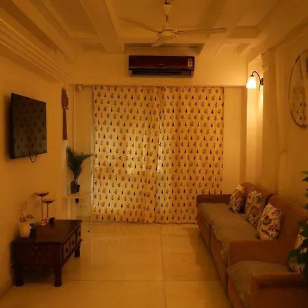 Apartment Deep 5th Floor - 3bhk Aesthetic Khar Mumbai