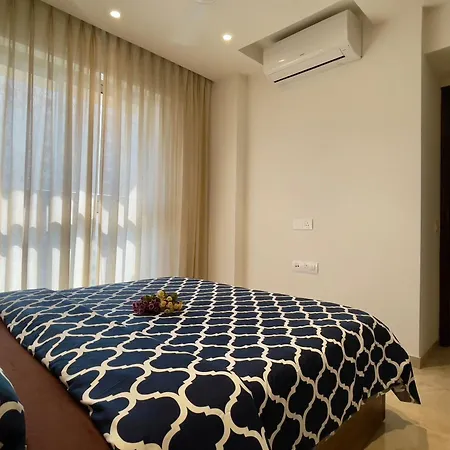 A Embassy 1 Bhk In Hiranandani Powai Apartment *