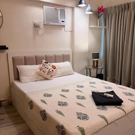 Adore 4 Bhk Luxury Apartment- Bandra *