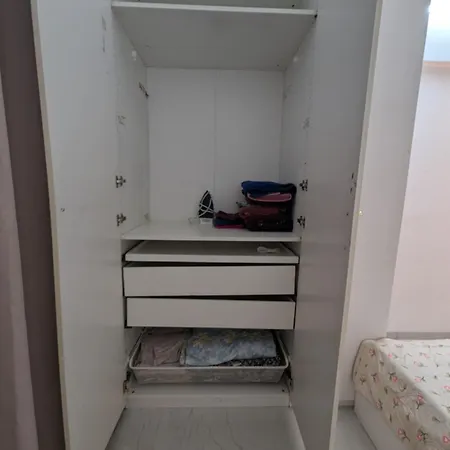 Peaceful & Spacious 2 Bhk Near Airport Apartment Mumbai