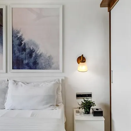 Premium By House Oona *