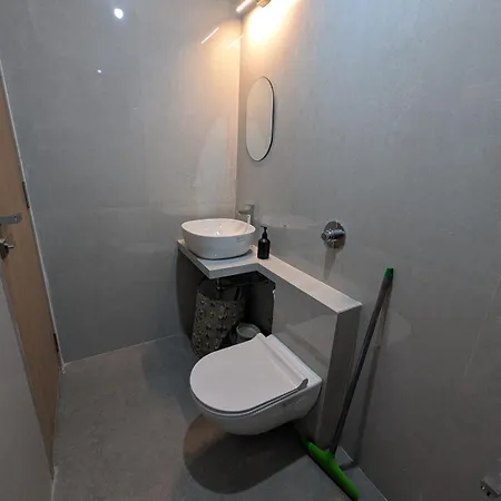 Peaceful & Spacious 2 Bhk Near Airport